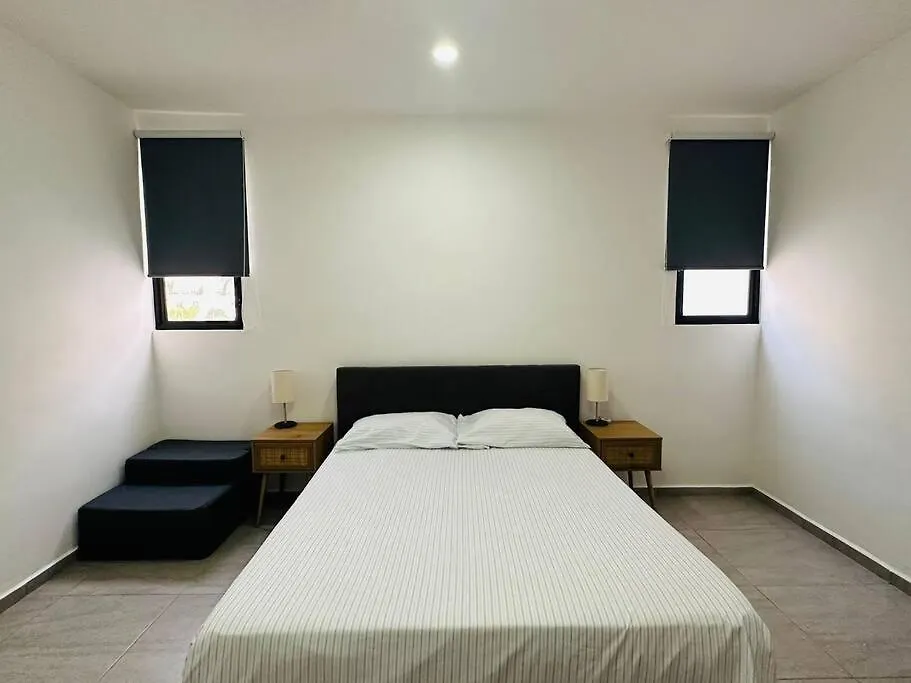 Apartment Casa Adosada Espaciosa De 2 Recamaras Con Alberca Cerca De Plazas Y Hospitales Merida